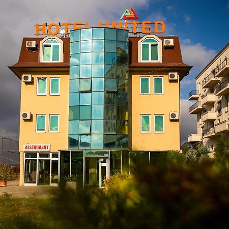 Hotel United Prisztina Zewnętrze zdjęcie