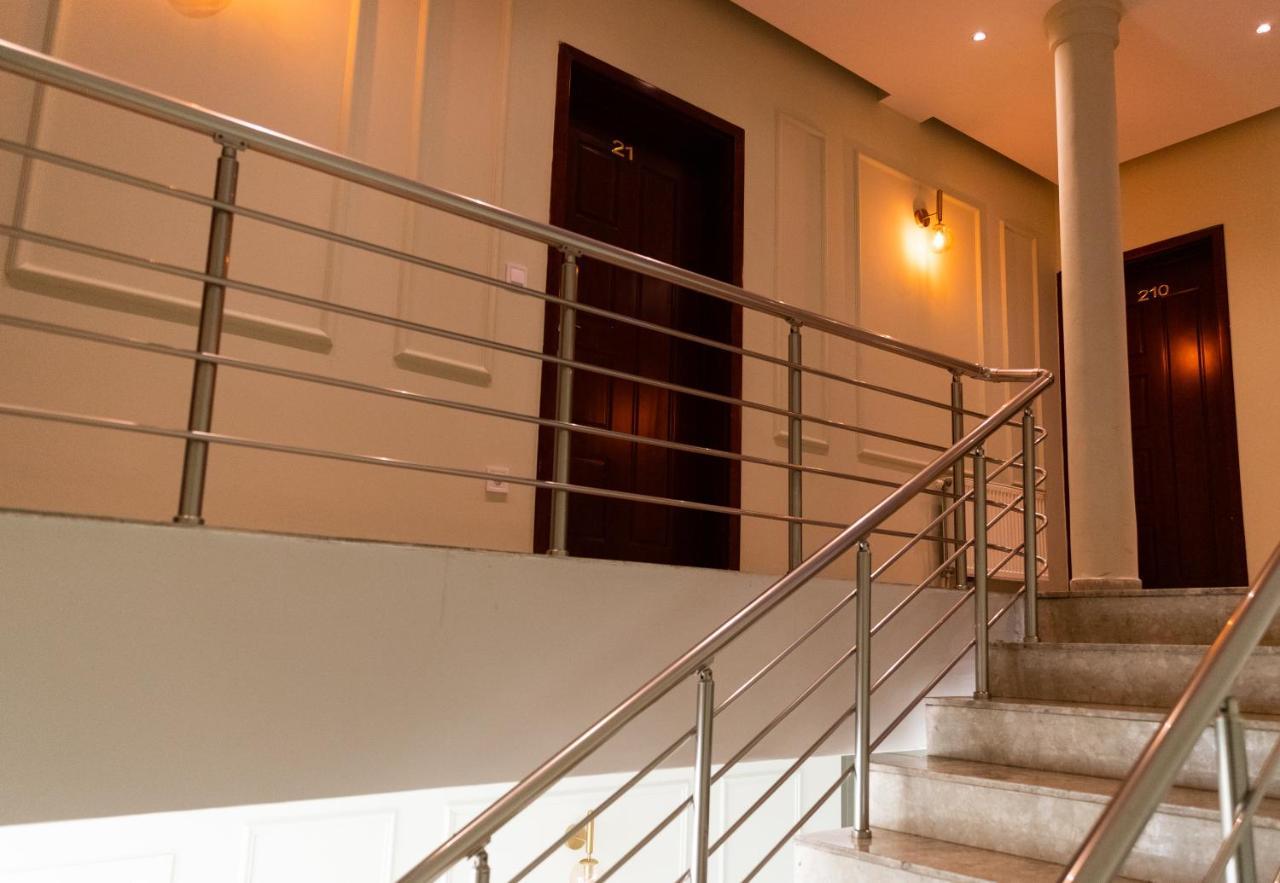Hotel United Prisztina Zewnętrze zdjęcie