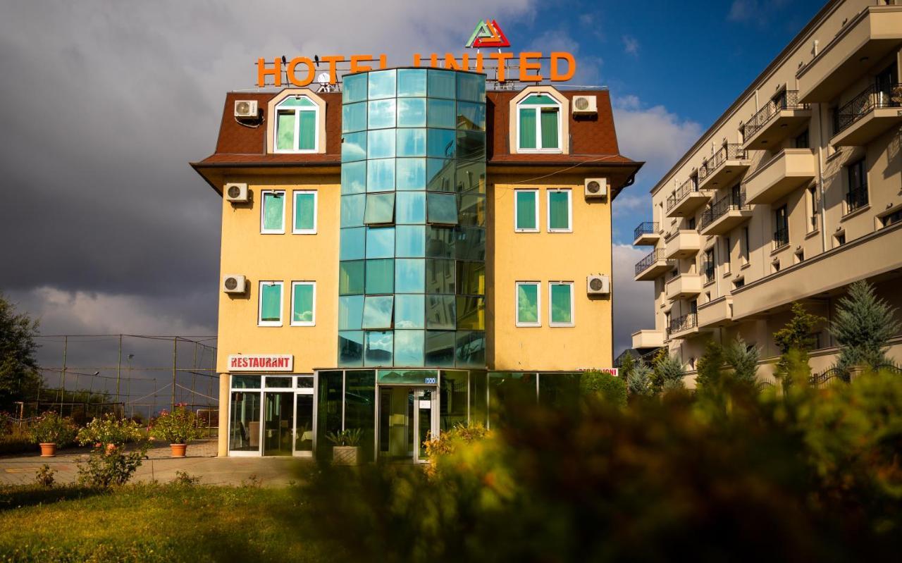 Hotel United Prisztina Zewnętrze zdjęcie