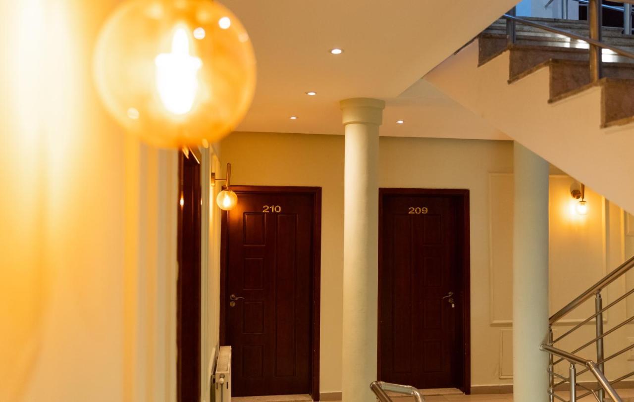 Hotel United Prisztina Zewnętrze zdjęcie