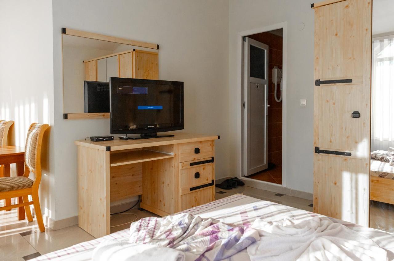 Hotel United Prisztina Zewnętrze zdjęcie