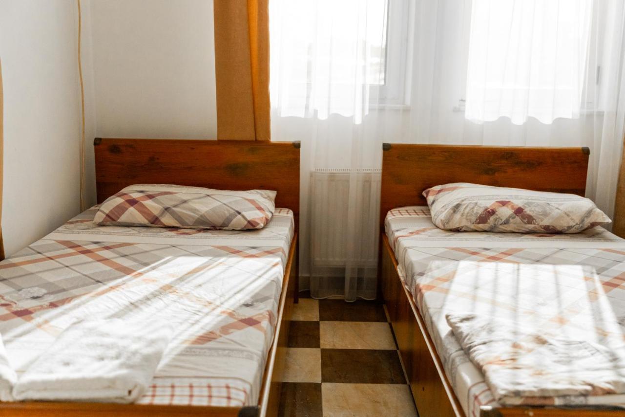 Hotel United Prisztina Zewnętrze zdjęcie