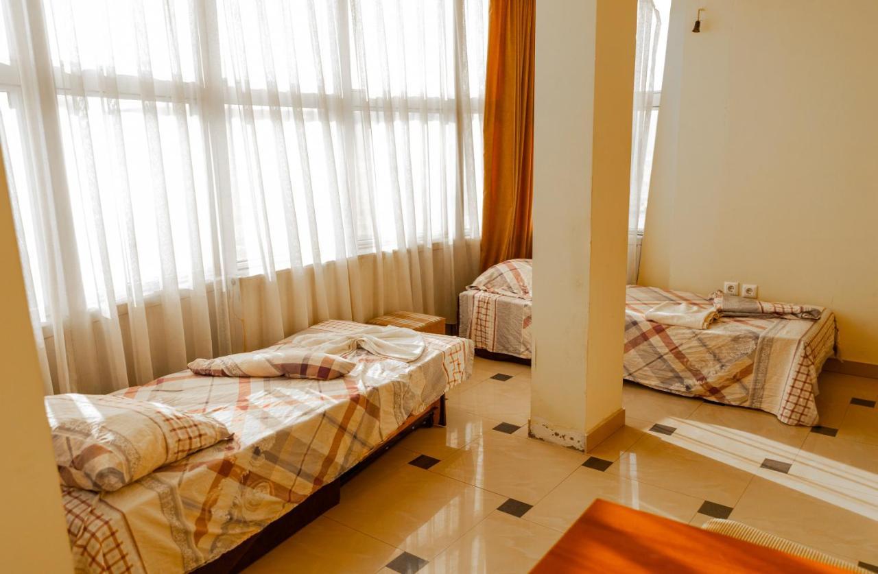Hotel United Prisztina Zewnętrze zdjęcie