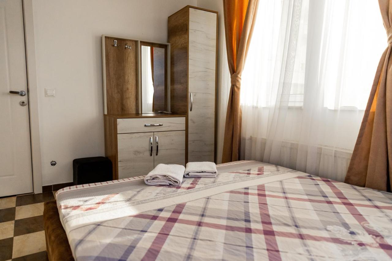 Hotel United Prisztina Zewnętrze zdjęcie