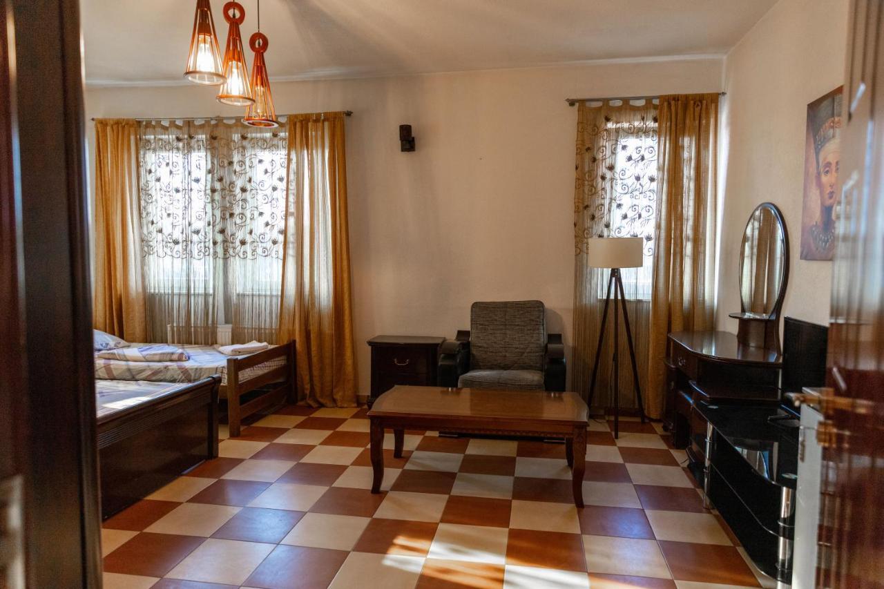 Hotel United Prisztina Zewnętrze zdjęcie